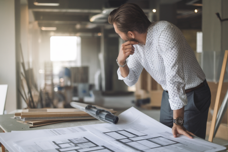 Comment évaluer le coût des travaux de rénovation pour un local commercial ?